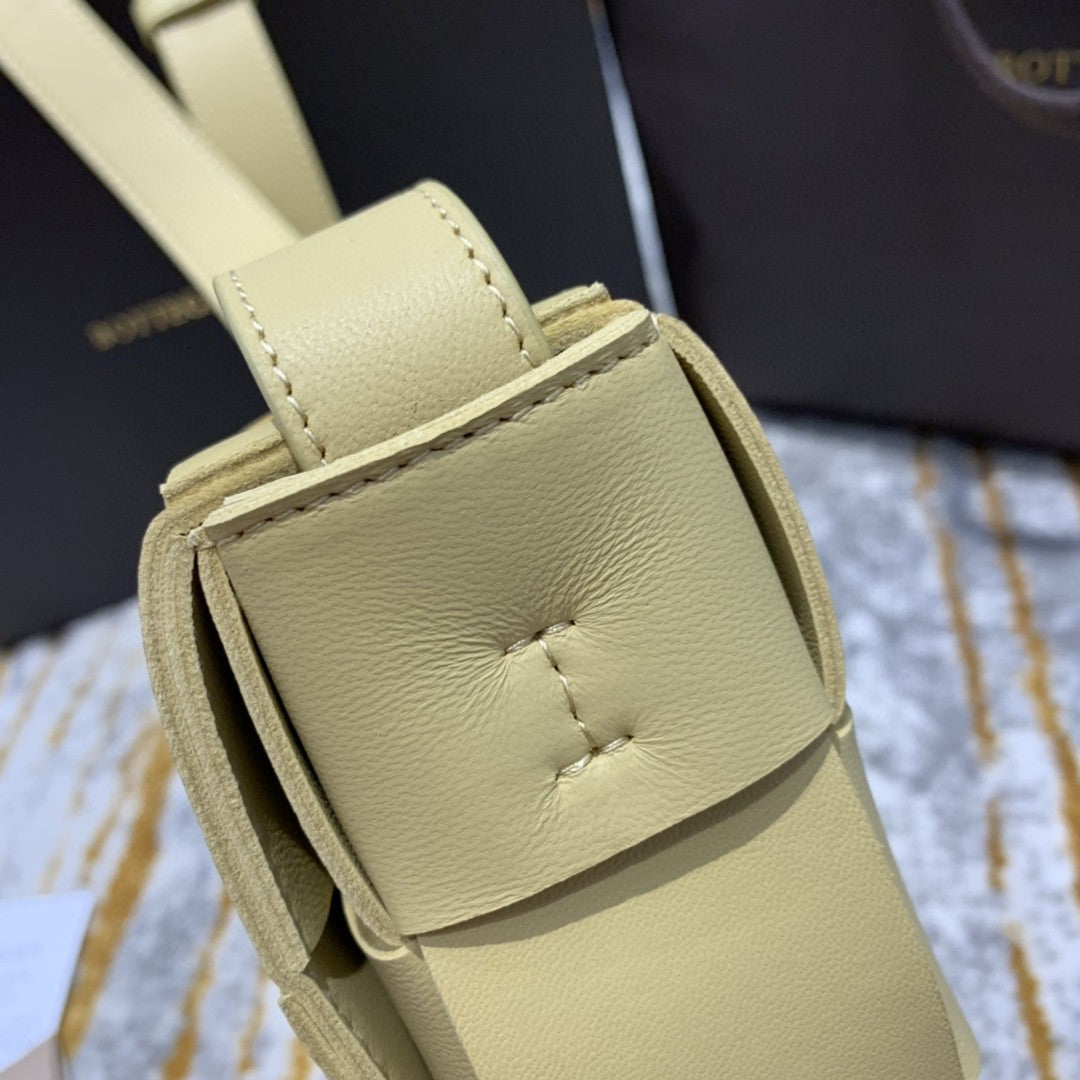 Top Quality Cassette Bag For Women 9.1in/23cm In Zest Washed 666870V17H17405
