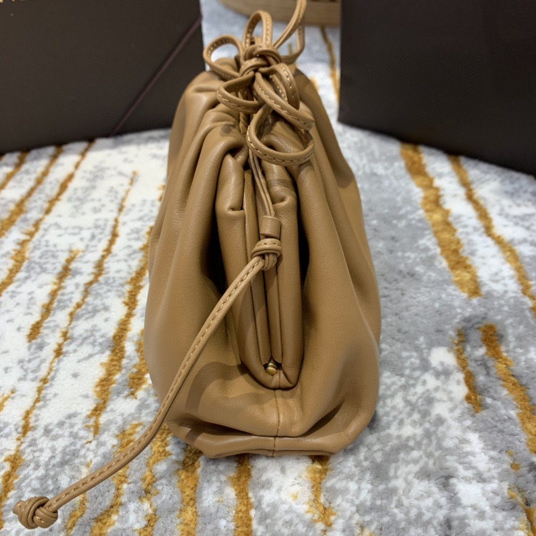 Top Quality Mini Pouch For Women 8.6in/22cm In Brown 585852VCP402618