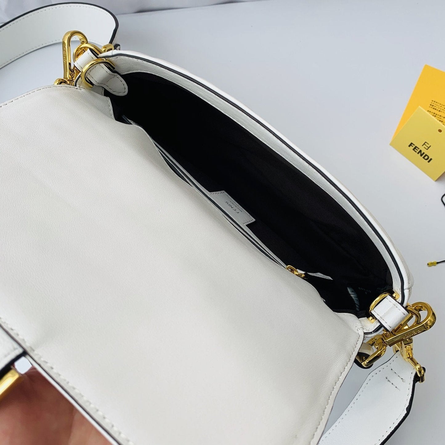 EN - New 1:1 rep  Bags FEI 177