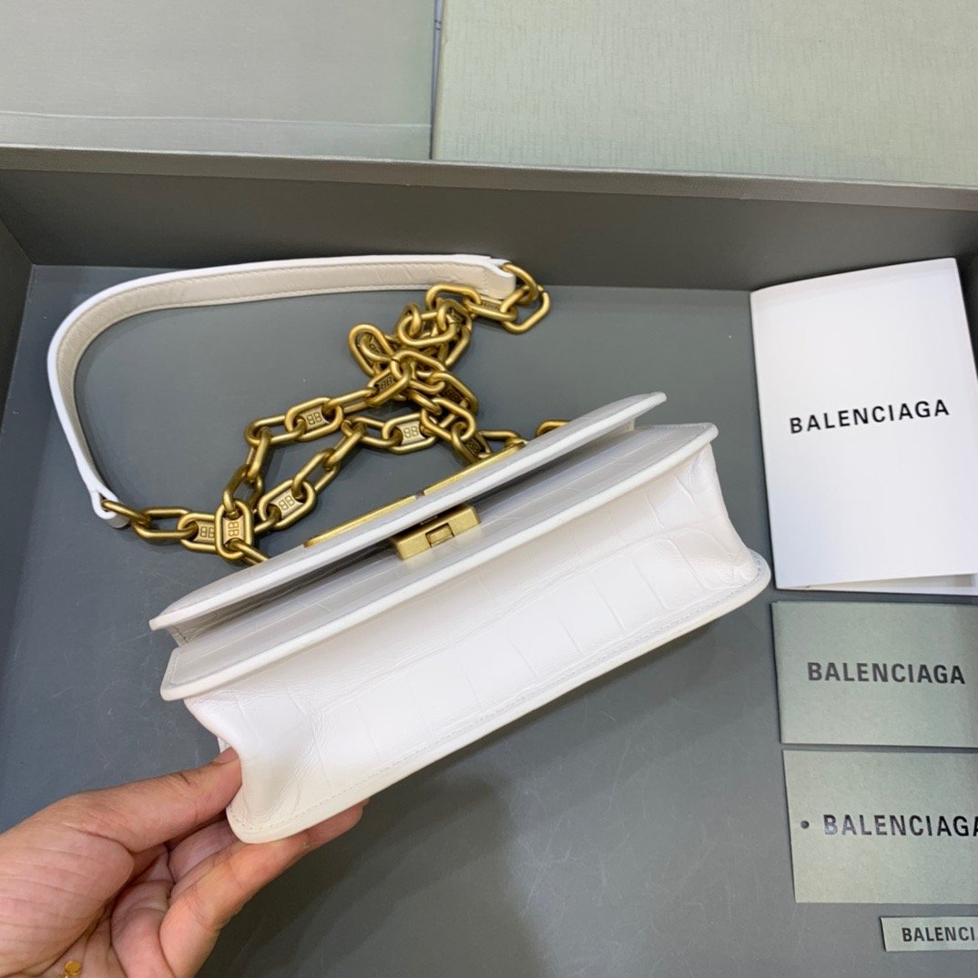 Top Quality Gossip Small On Chain Shoulder Bag White, For Women,  Bags 7.4in/19cm