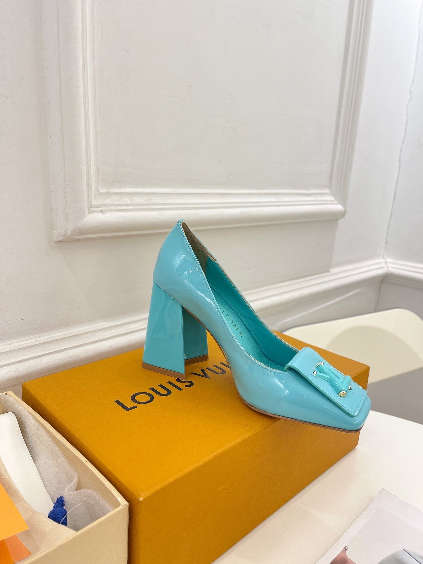 New 1:1 rep LUV High Heel Shoes 008
