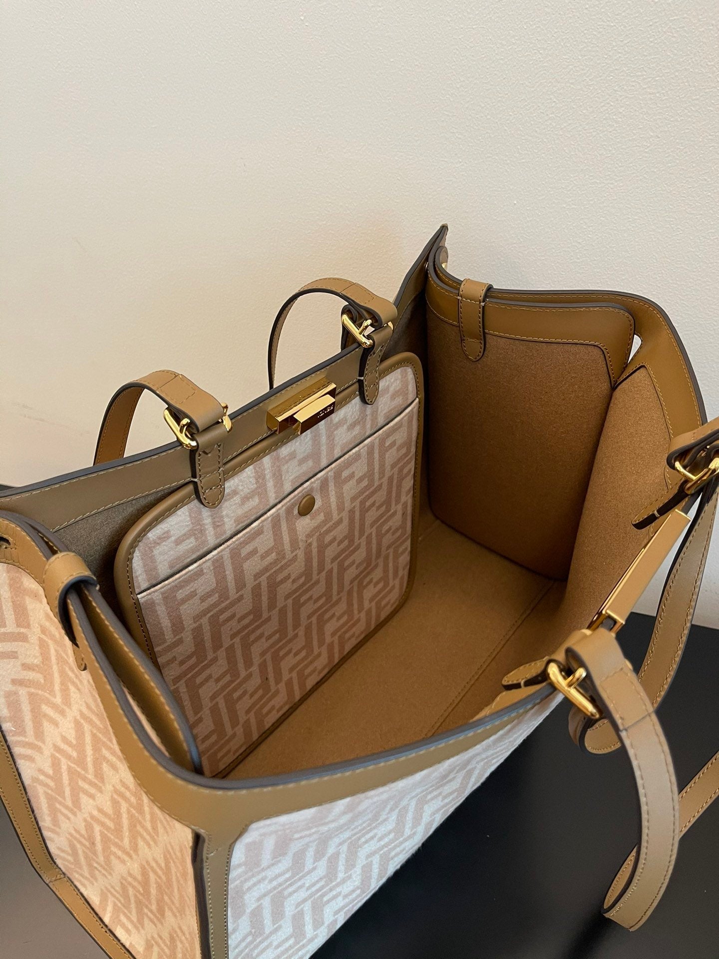 Top QualityTop Quality Peekaboo X-tote Bag Beige Canvas For Women, Women’s Handbags, Shoulder Bags 16.1in/41cm FF 8BH374