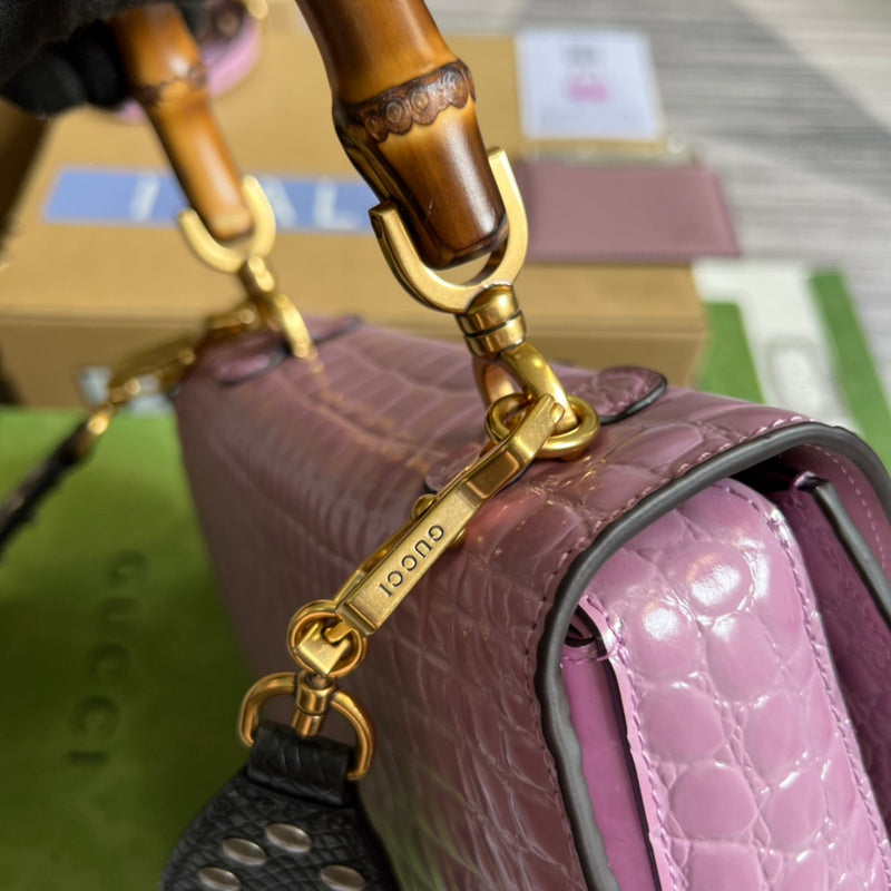 Top Quality -  Bags - 1372