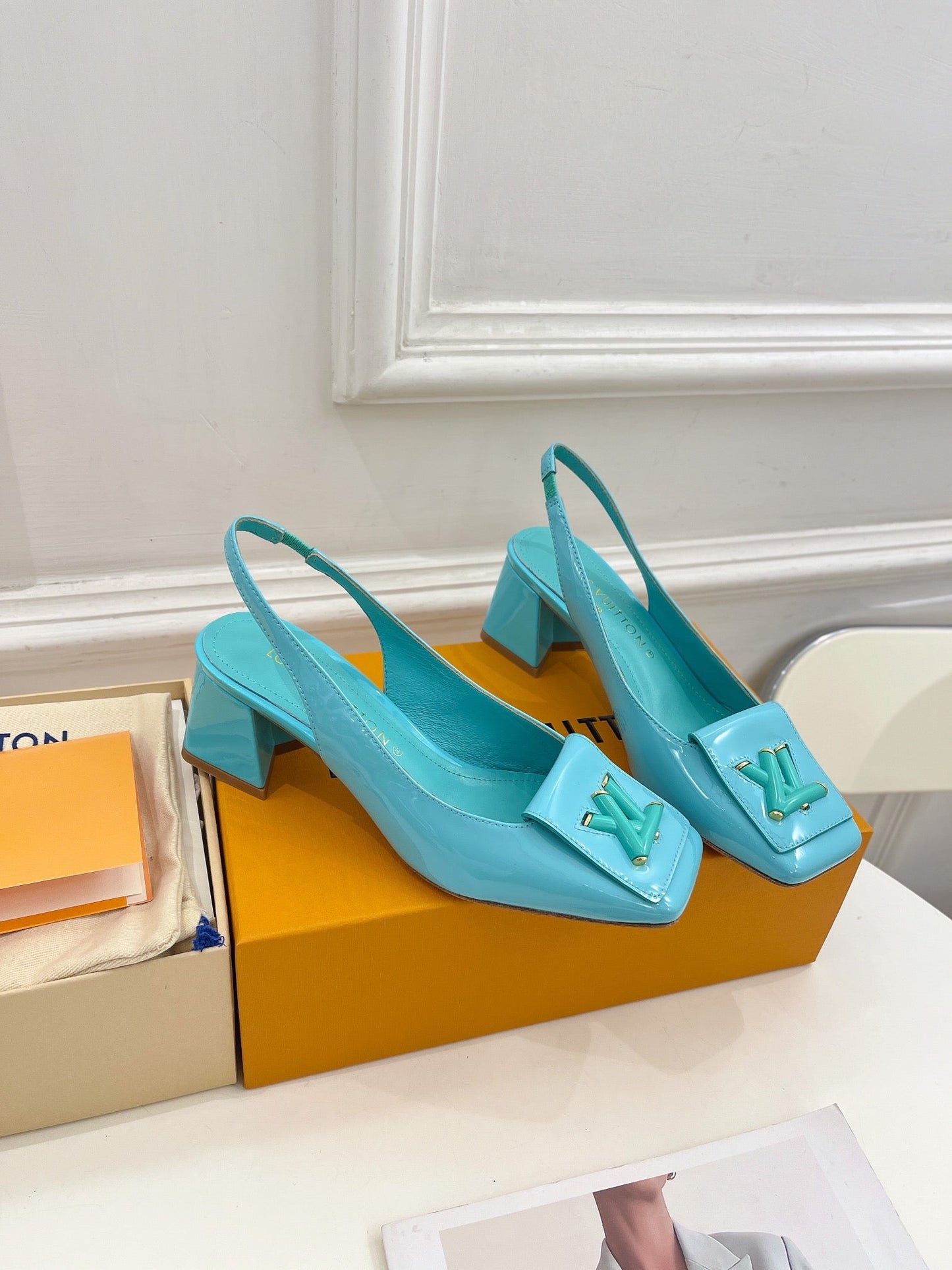 New 1:1 rep LUV High Heel Shoes 028