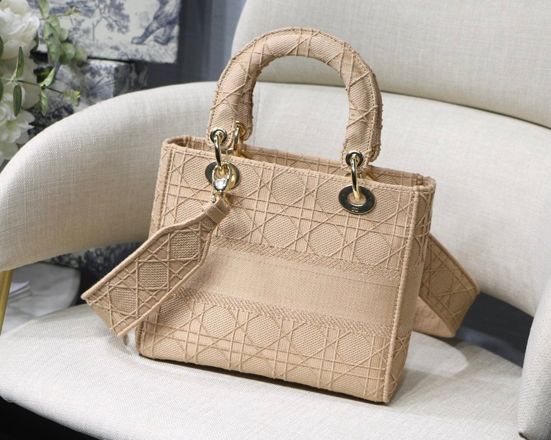 Top Quality MeTop Qualityum Lady Bag Gold Toned Hardware Beige For Women 9.5in/24cm CD
