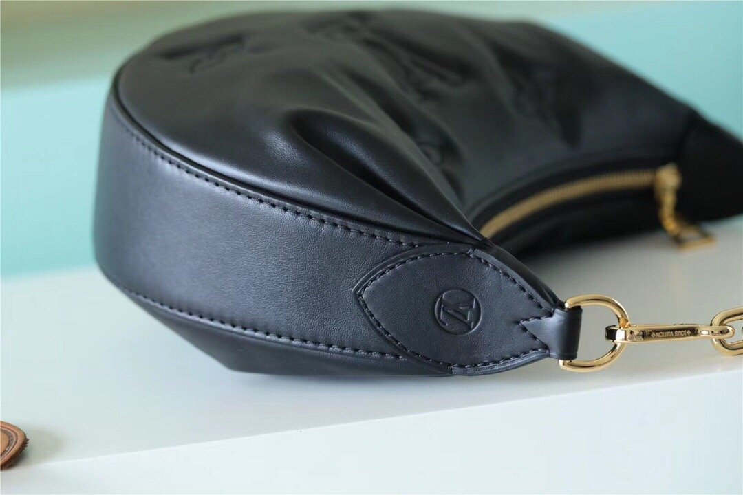 Top Quality Over The Moon Bag Handbags For Women In Black 10.8in/28cm Top Quality M59799