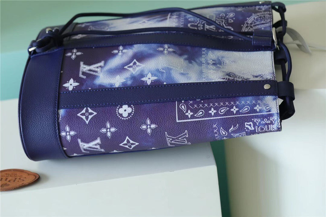 Top Quality Randonee Messenger Monogram Stripes Blue For Men, Bags, Shoulder And Crossbody Bags 10.4in/26cm Top Quality 