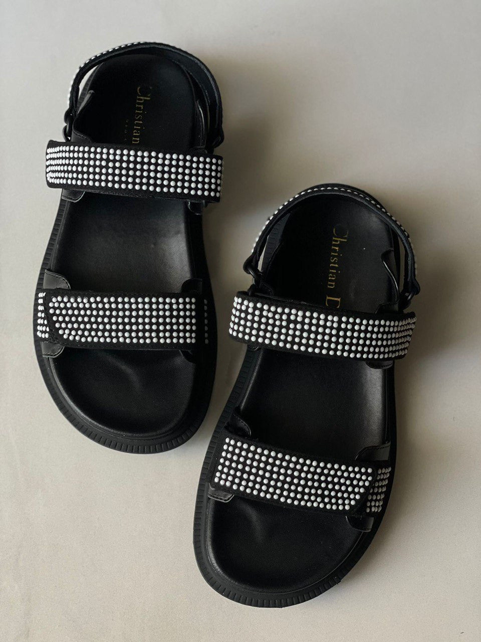 DIOR