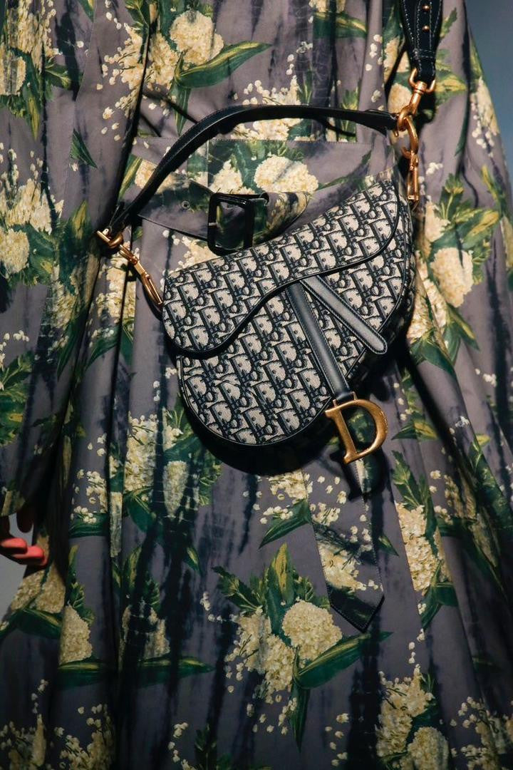 DIOR