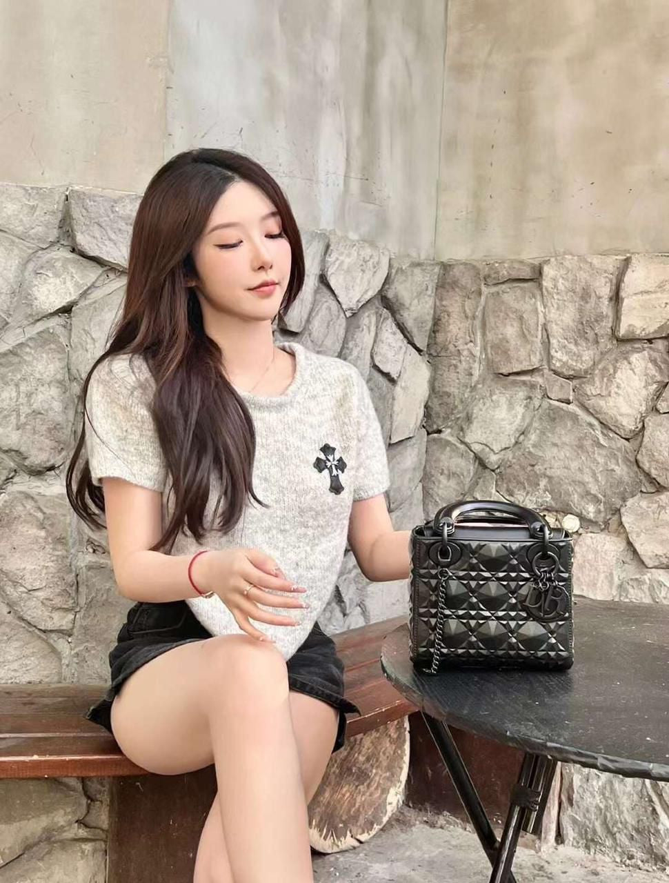 DIOR