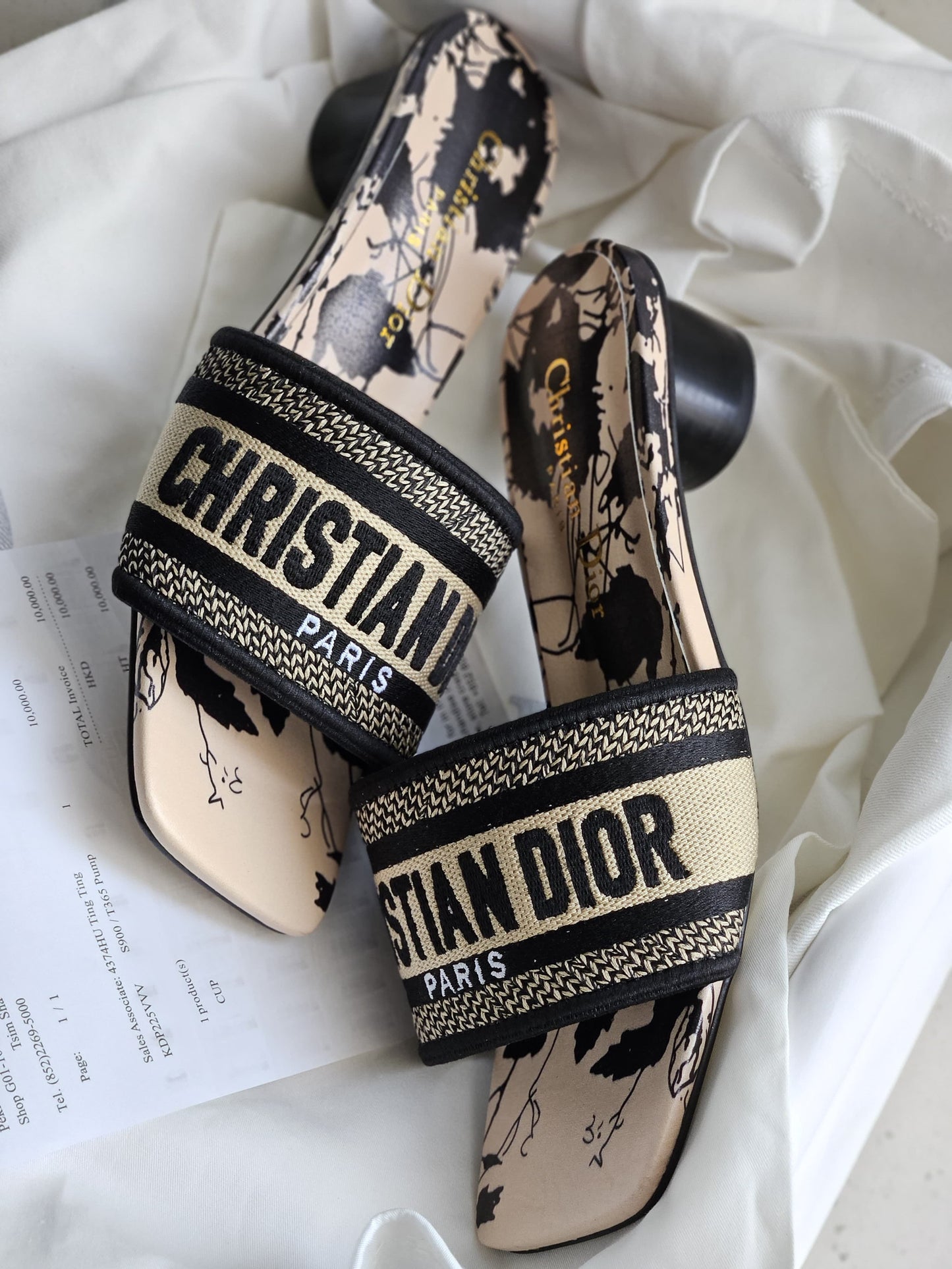 DIOR