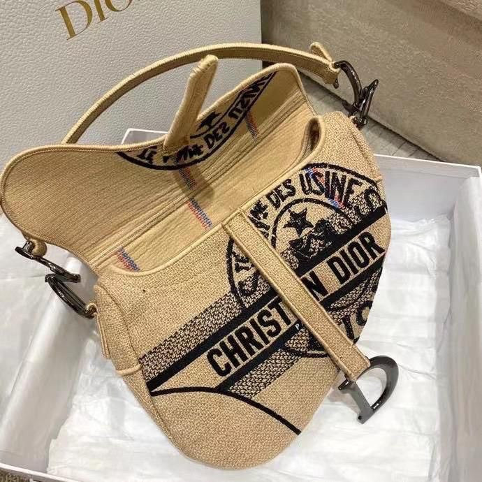 DIOR