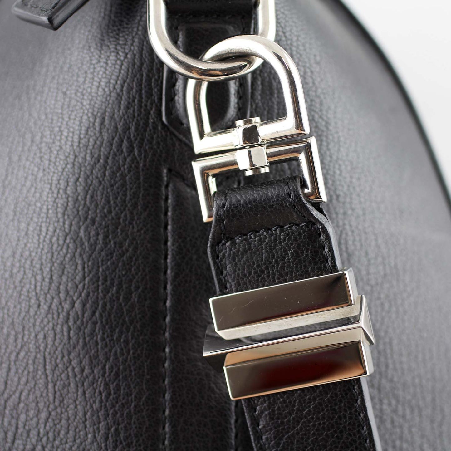 Givenchy Antigona Medium