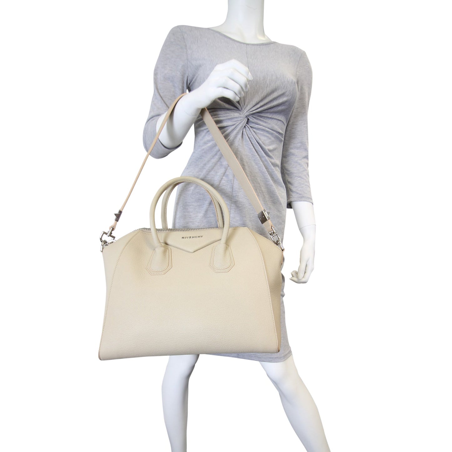 Givenchy Antigona Medium