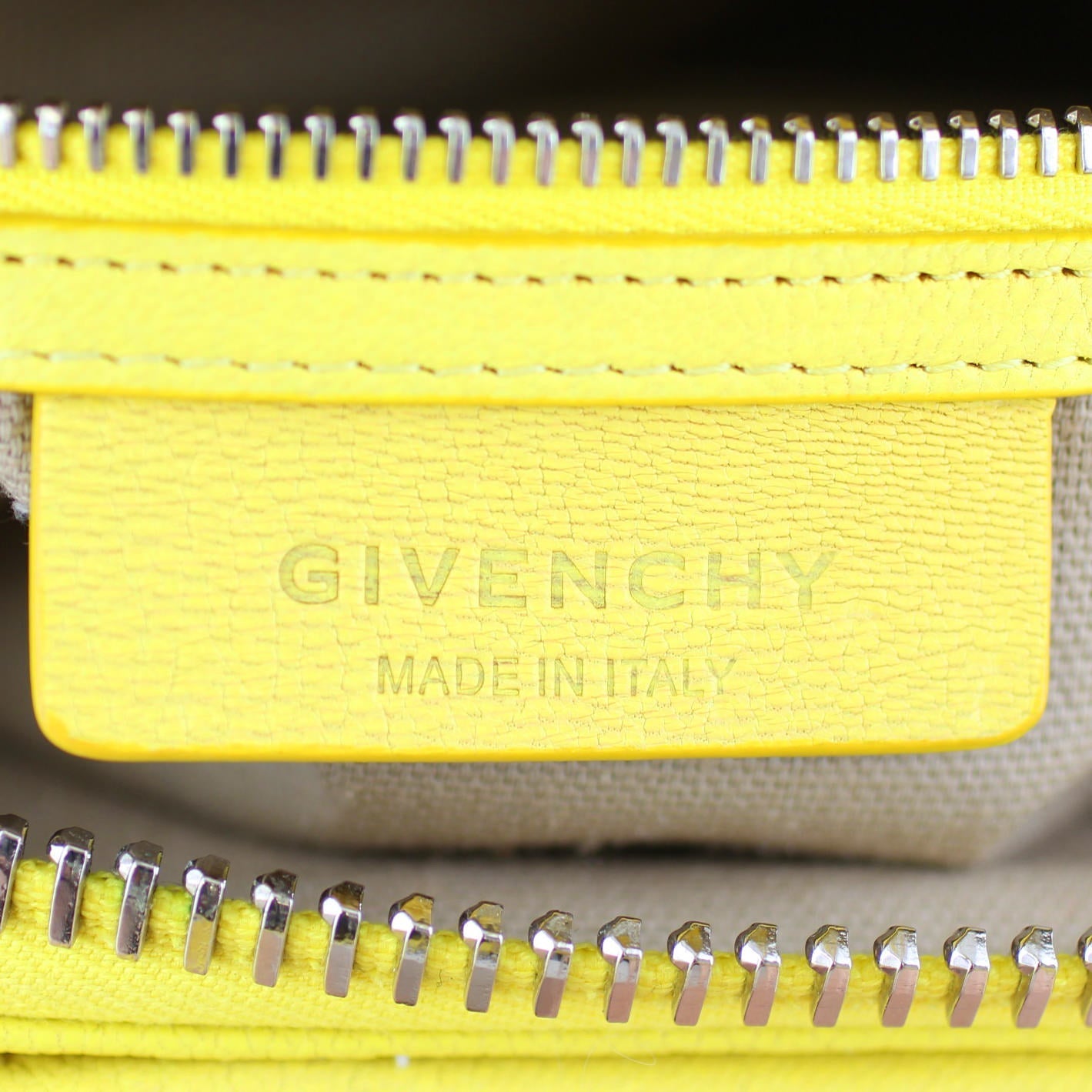 Givenchy Antigona Mini