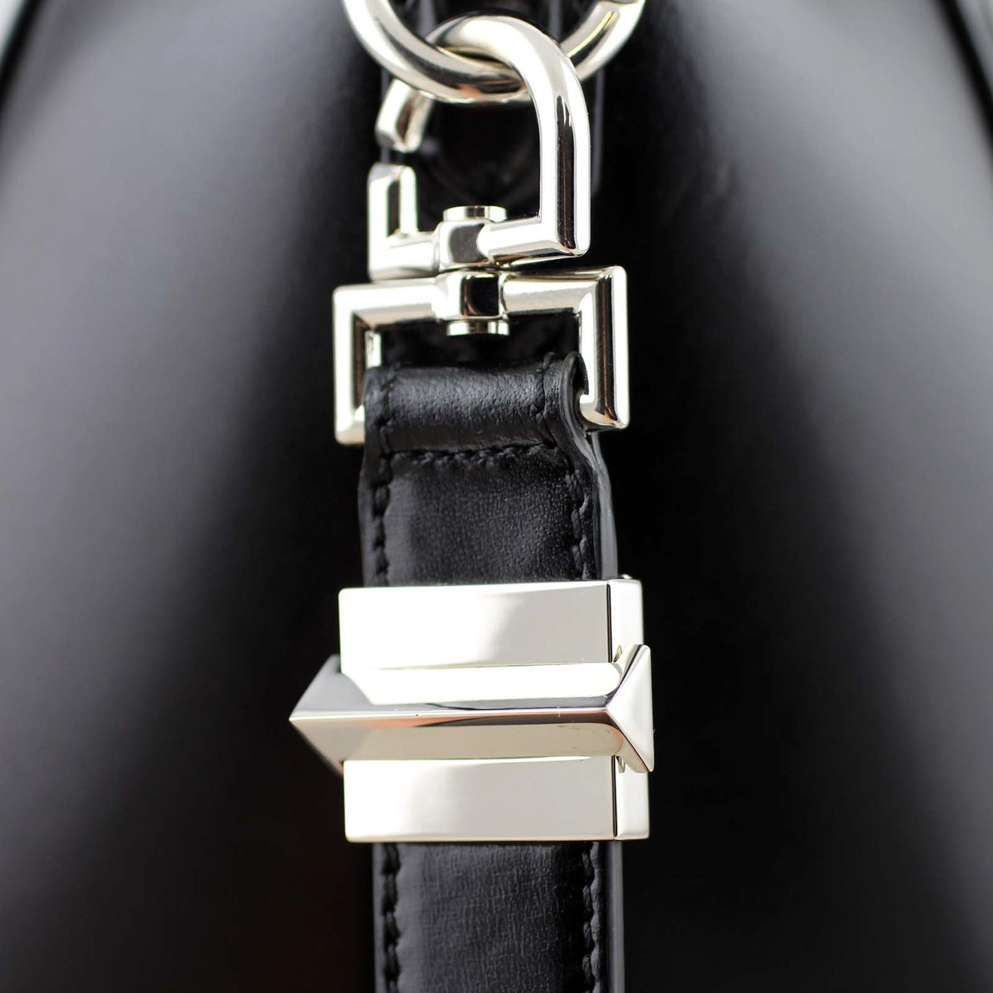 Givenchy Antigona Small