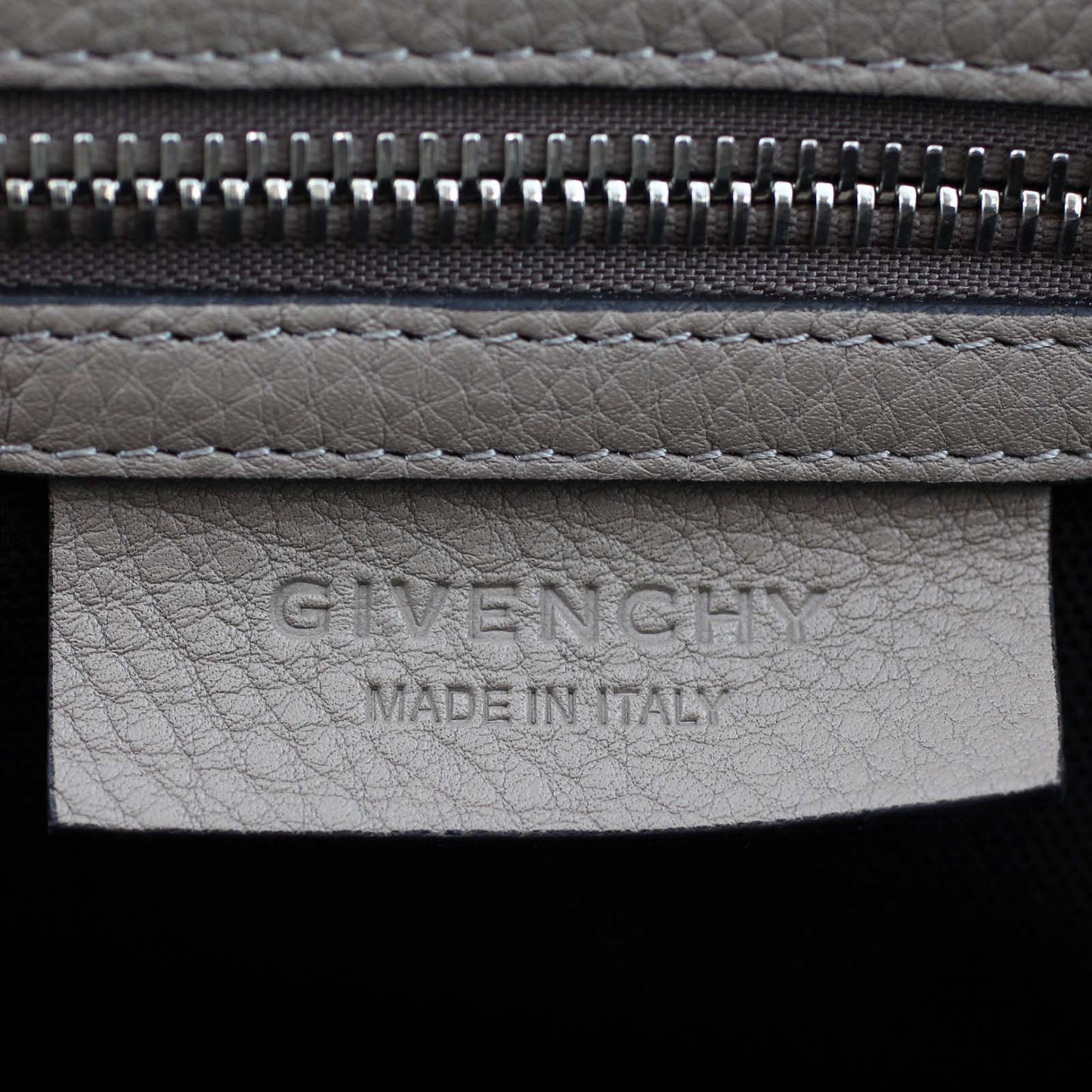 Givenchy Nightingale Medium