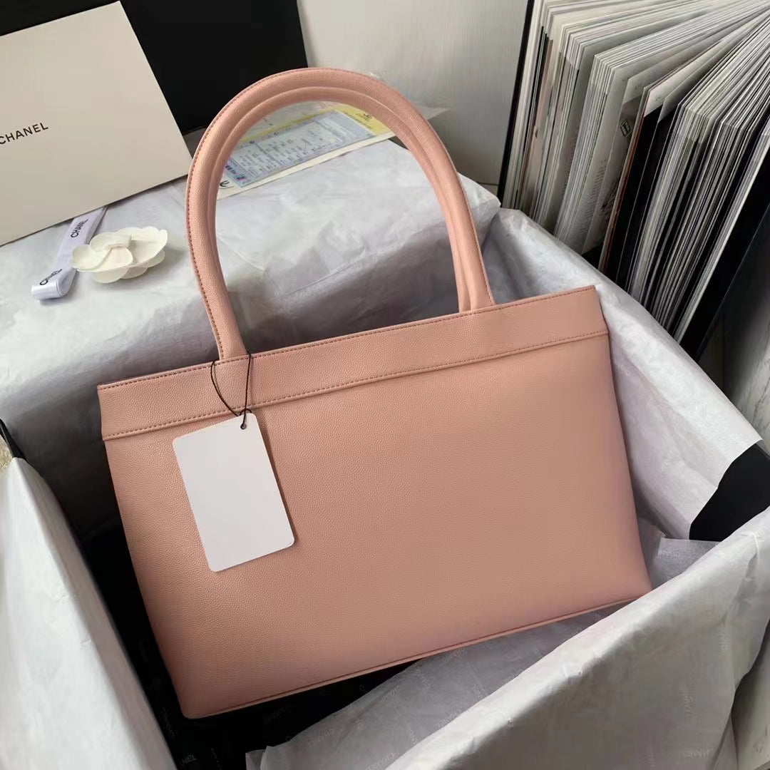 CHL CHLOpen Tote Caviar East West PiNike For Women, Women’s Bags 14.5in/36.9cm
