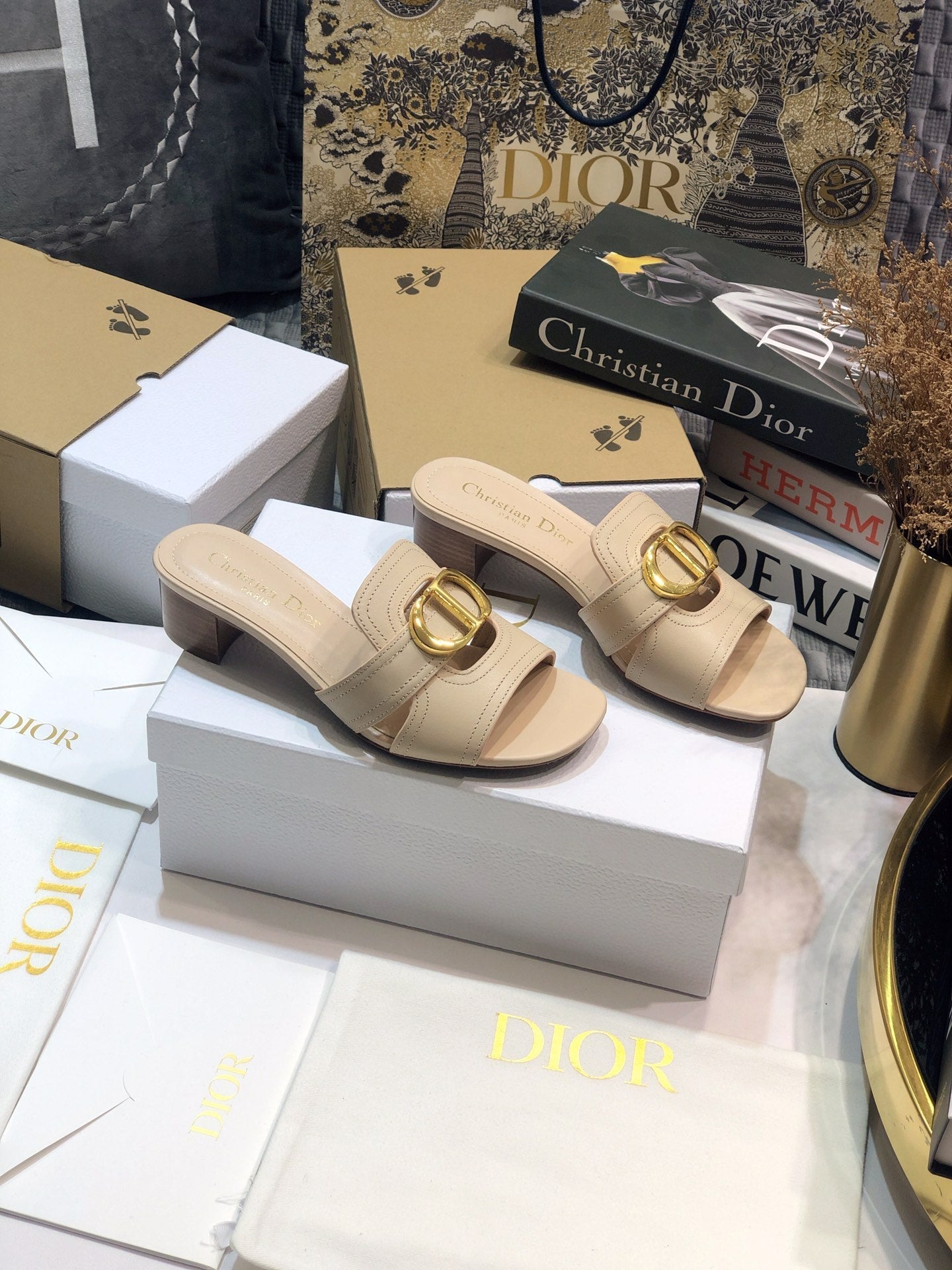 Luxury Shoes - Top QualityR - 666
