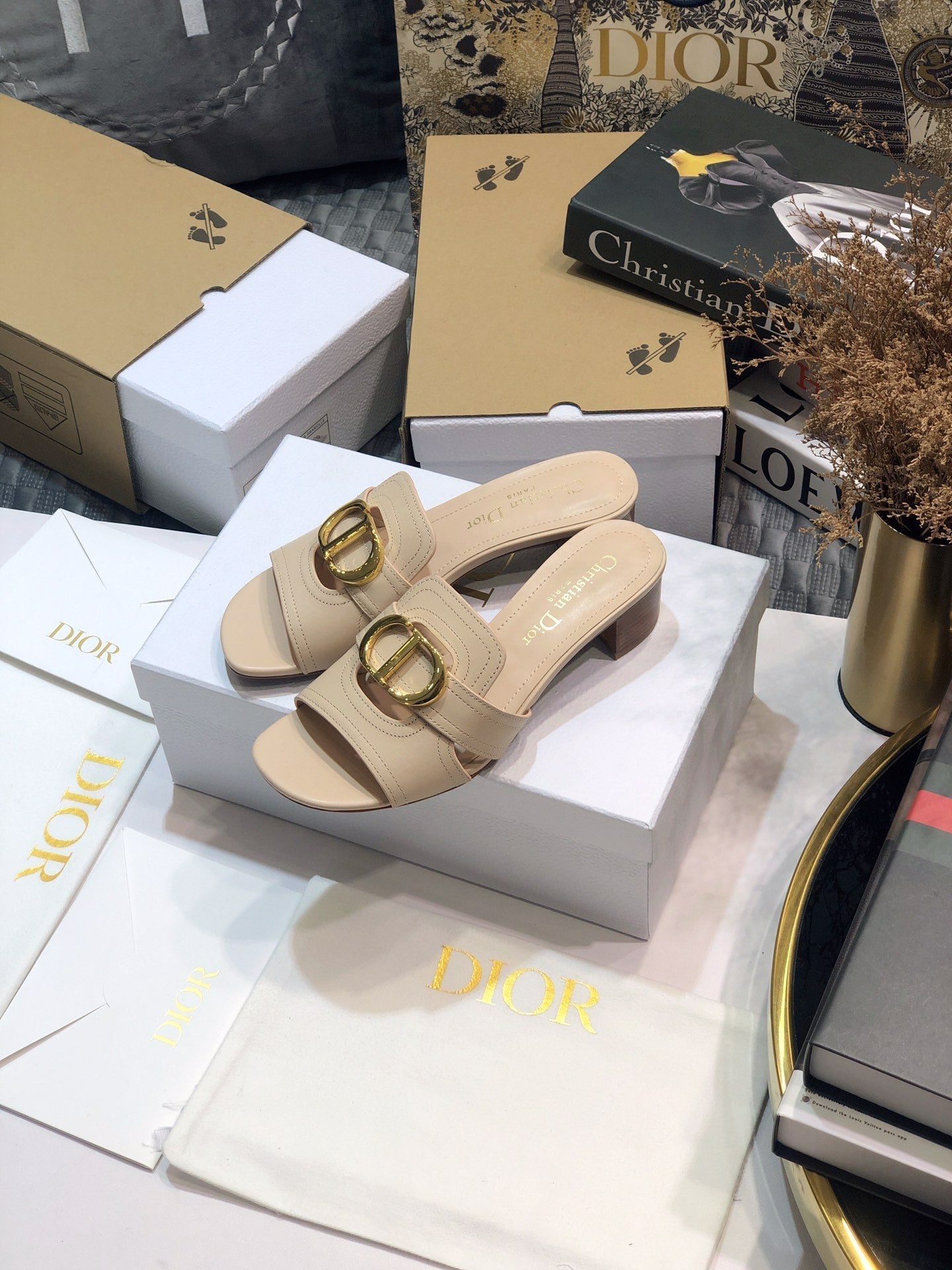 Luxury Shoes - Top QualityR - 666