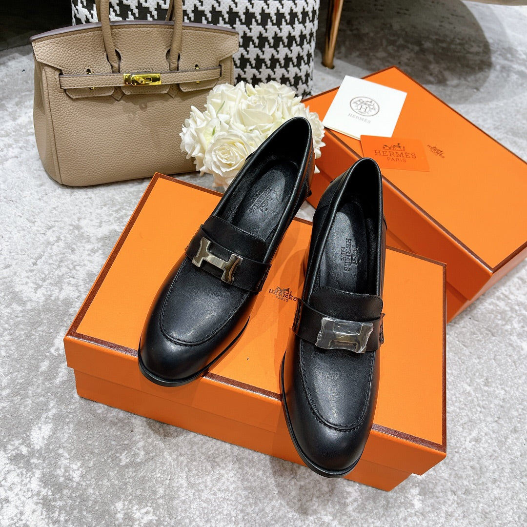 Luxury Shoes - Top QualityS - 551