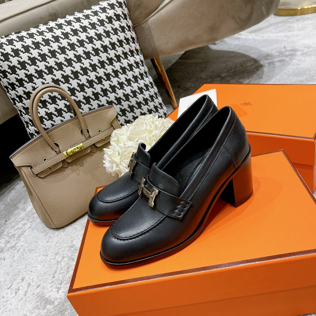 Luxury Shoes - Top QualityS - 551