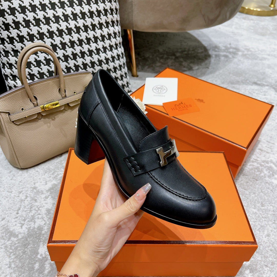 Luxury Shoes - Top QualityS - 551