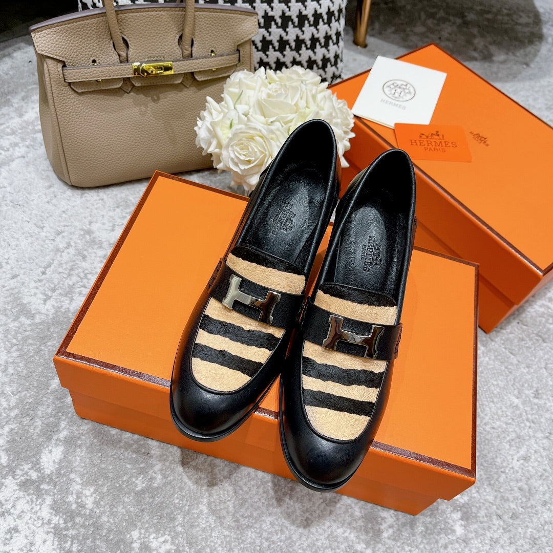 Luxury Shoes - Top QualityS - 552