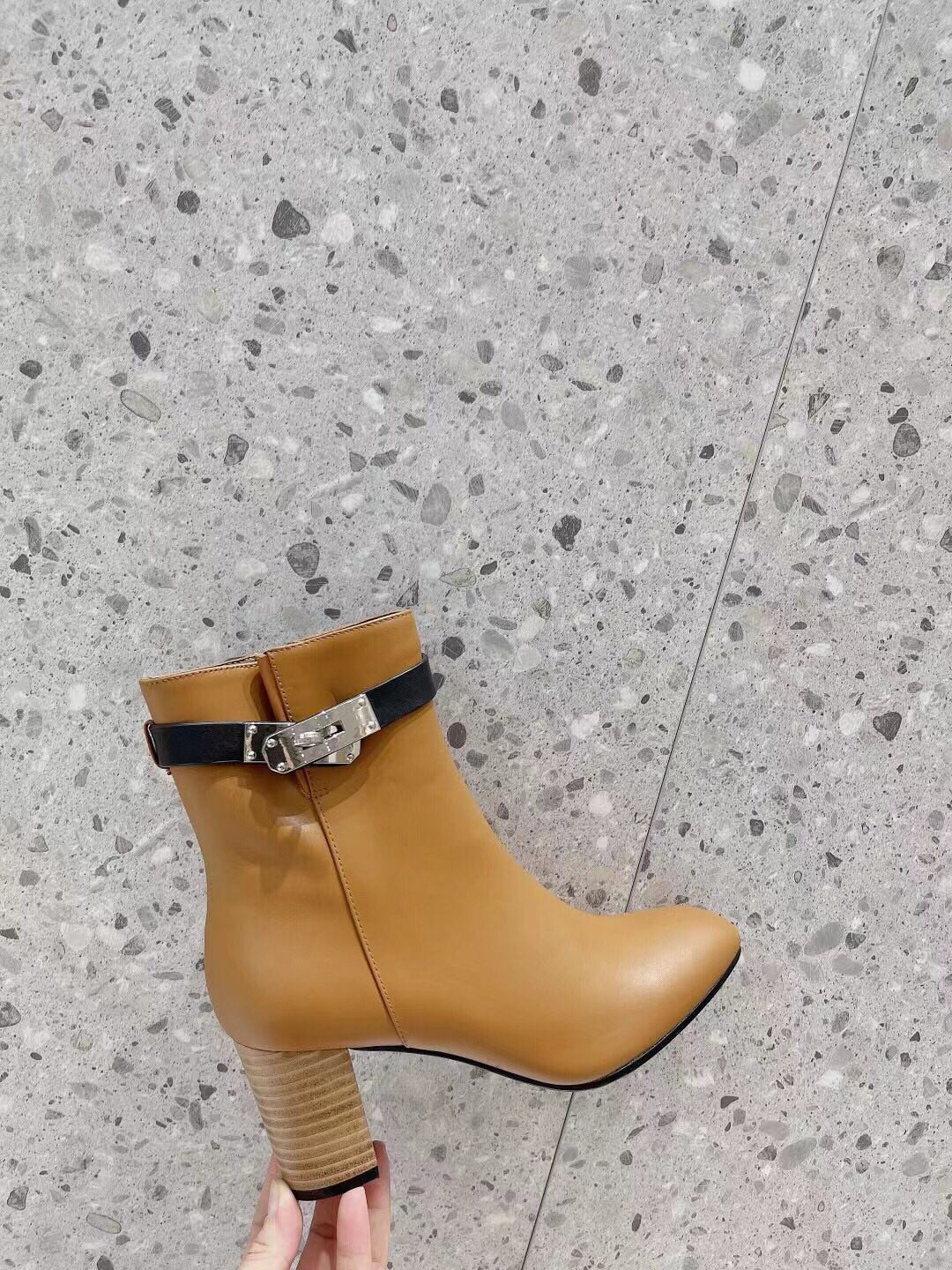 Luxury Shoes - Top QualityS - 658