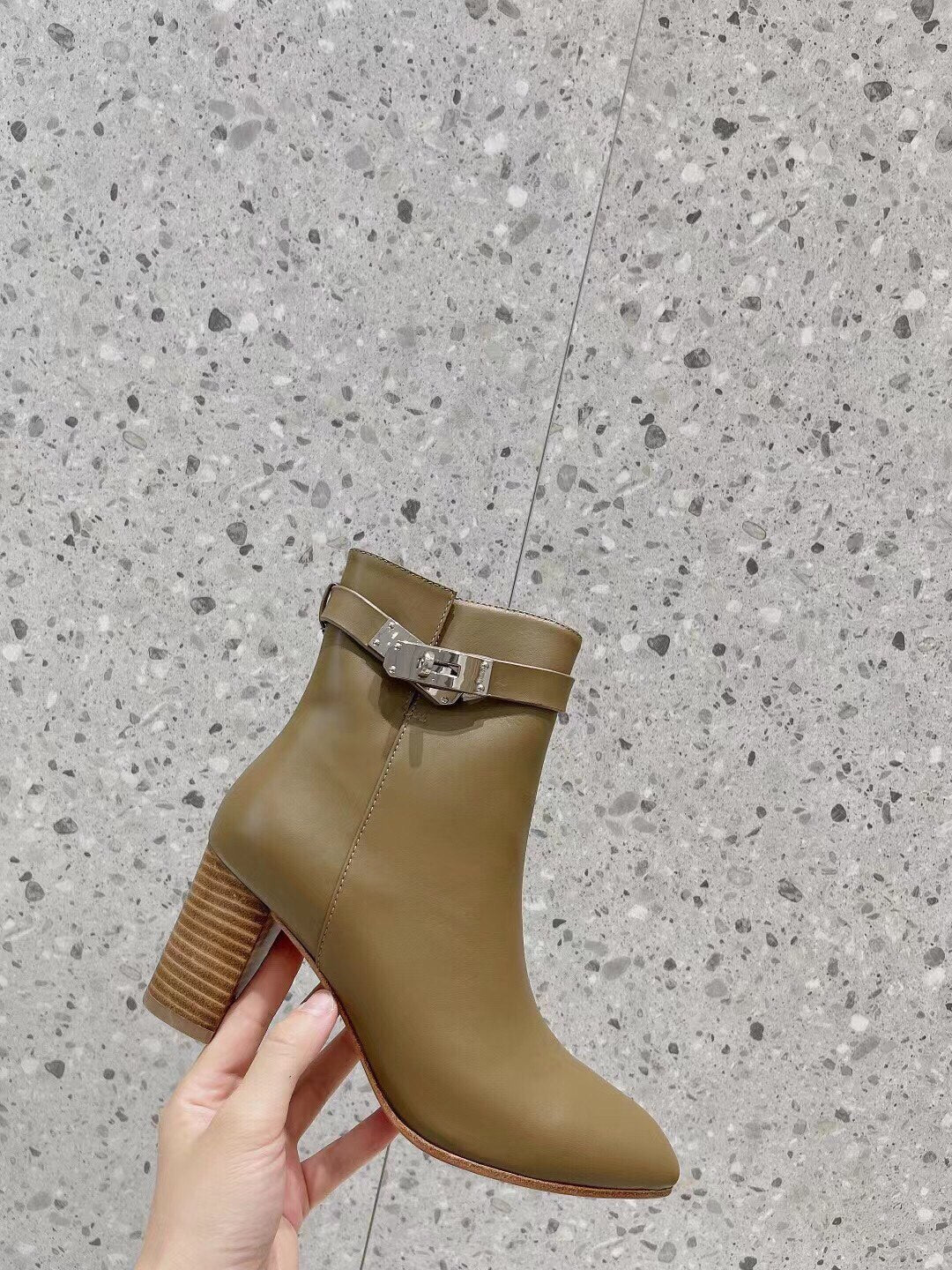 Luxury Shoes - Top QualityS - 659