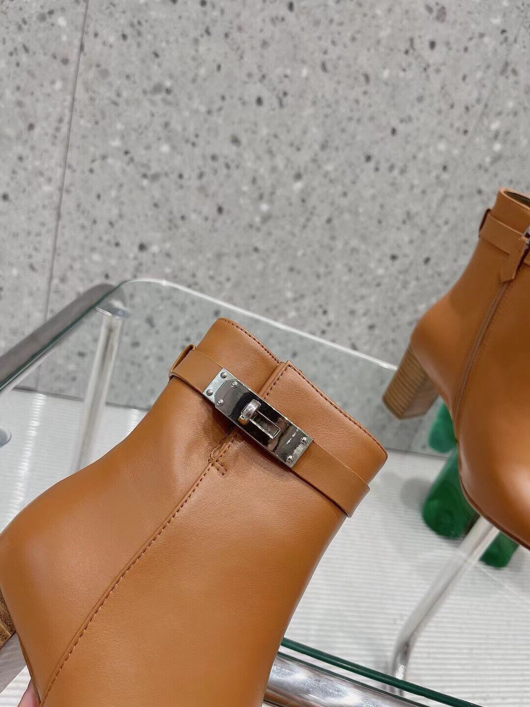 Luxury Shoes - Top QualityS - 660
