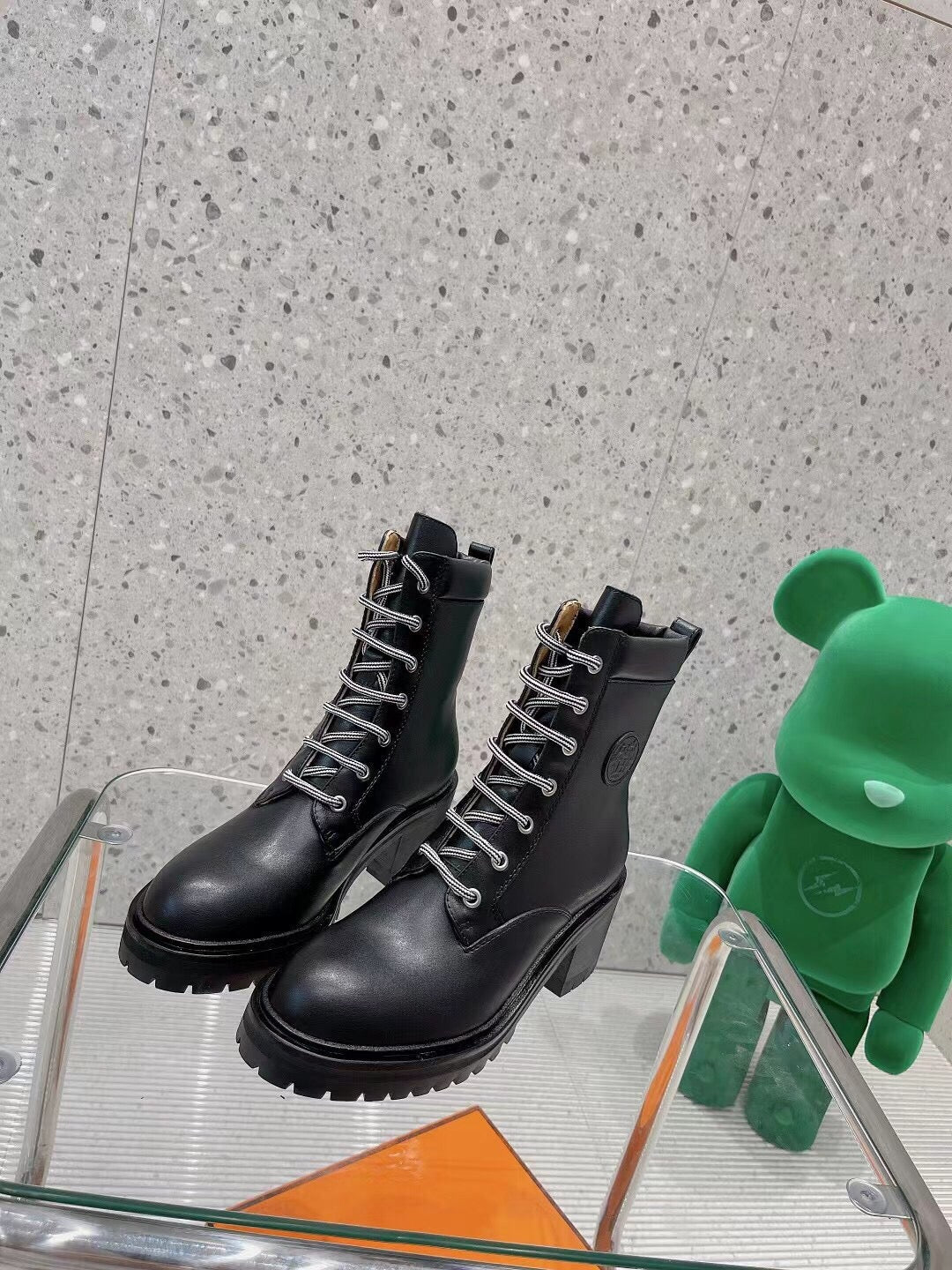 Luxury Shoes - Top QualityS - 678