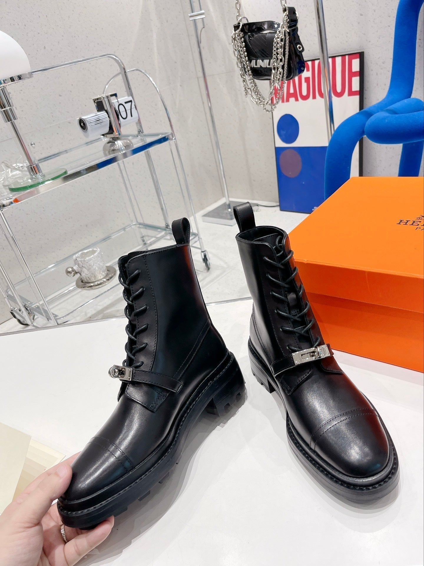 Luxury Shoes - Top QualityS - 655
