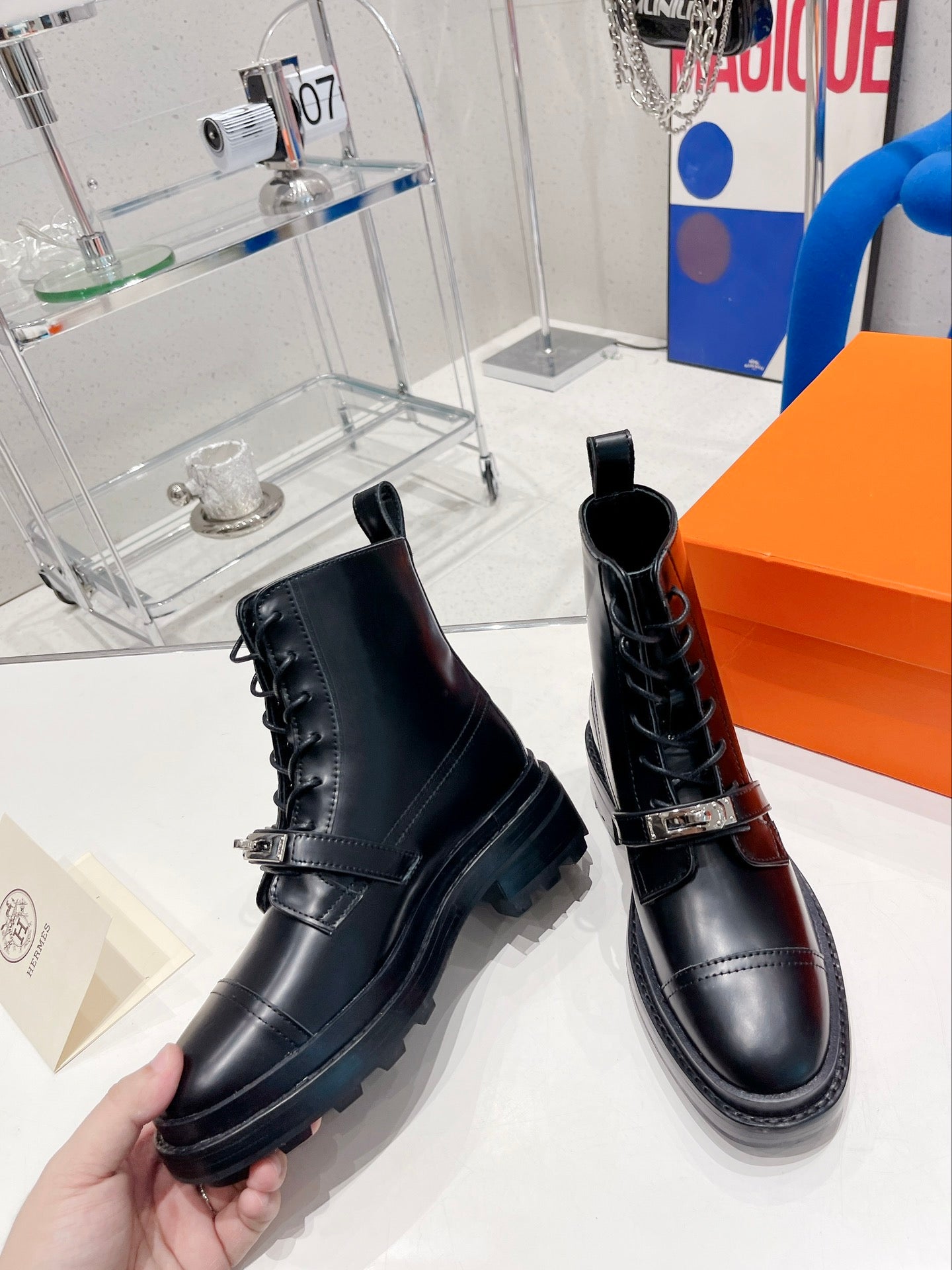 Luxury Shoes - Top QualityS - 657