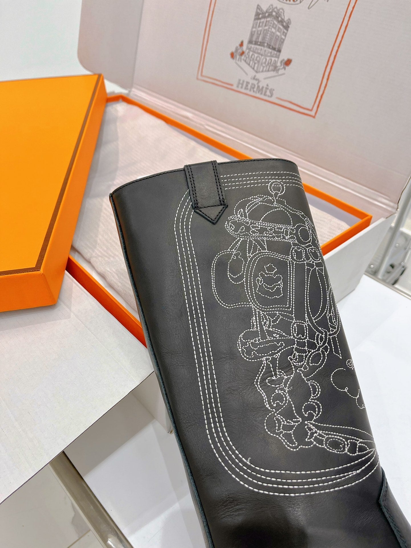 Luxury Shoes - Top QualityS - 576