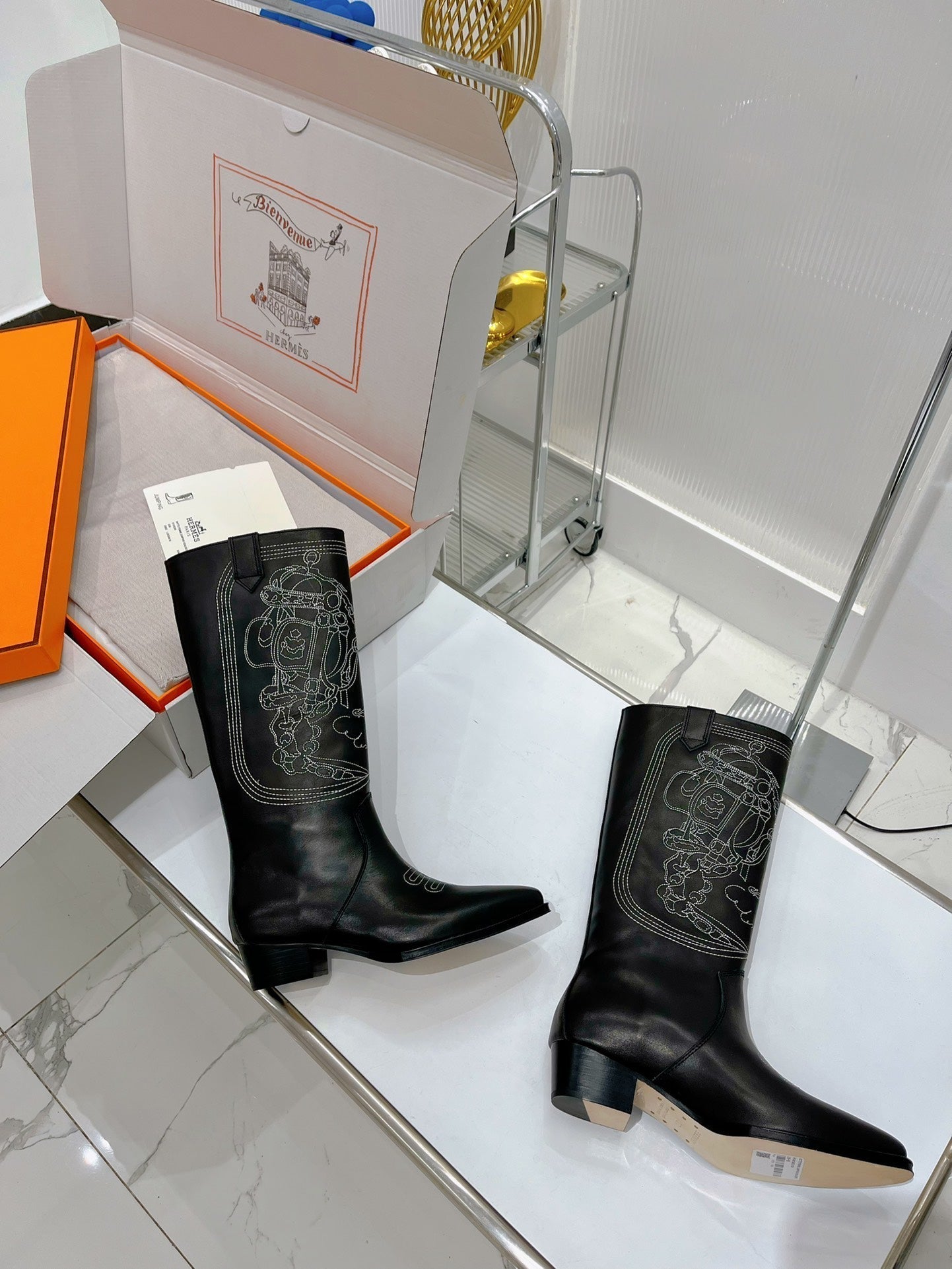 Luxury Shoes - Top QualityS - 576