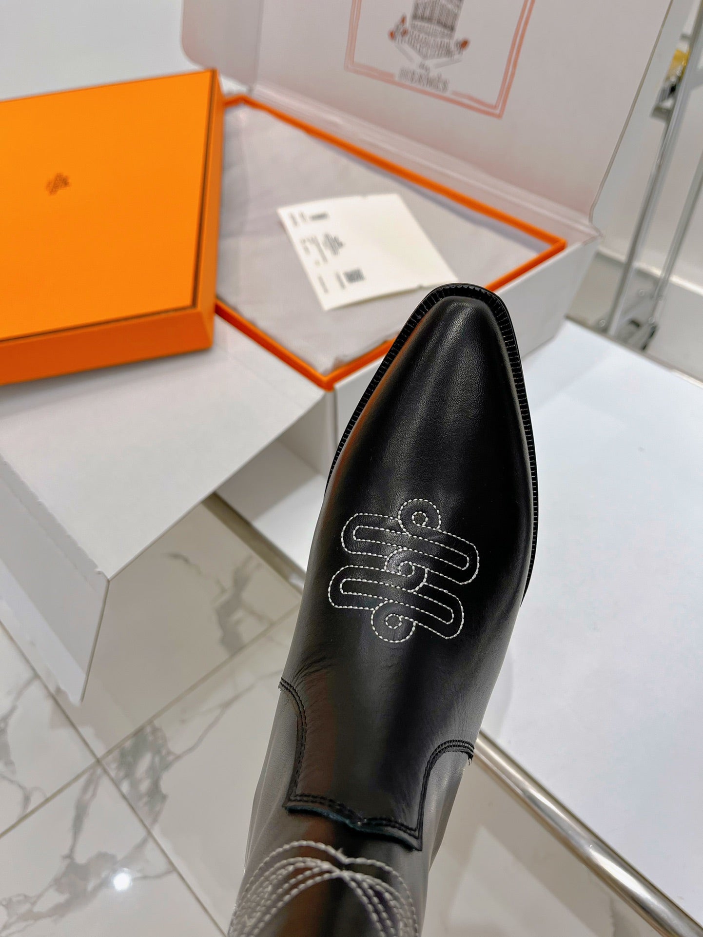 Luxury Shoes - Top QualityS - 576