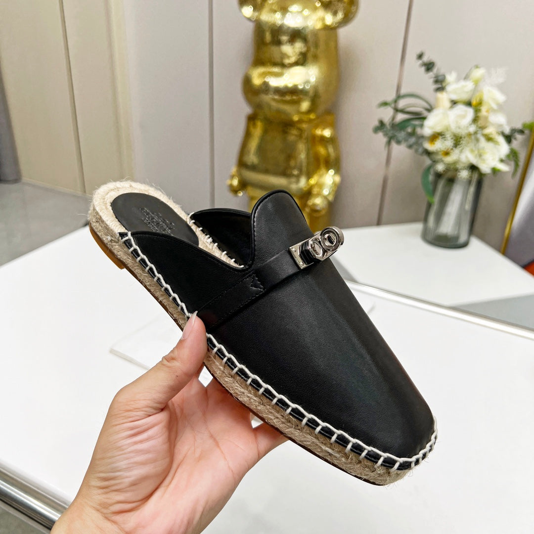 Luxury Shoes - Top QualityS - 555