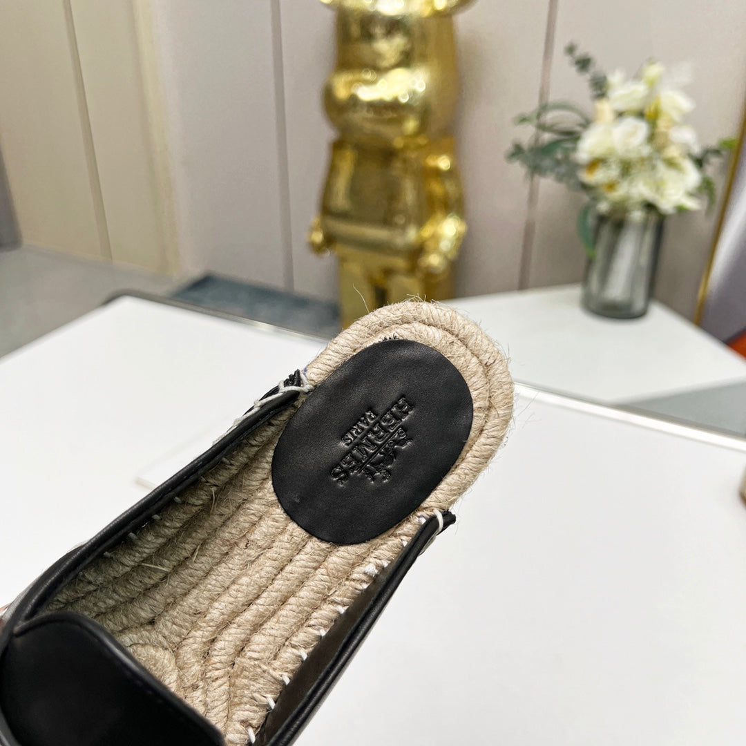 Luxury Shoes - Top QualityS - 555