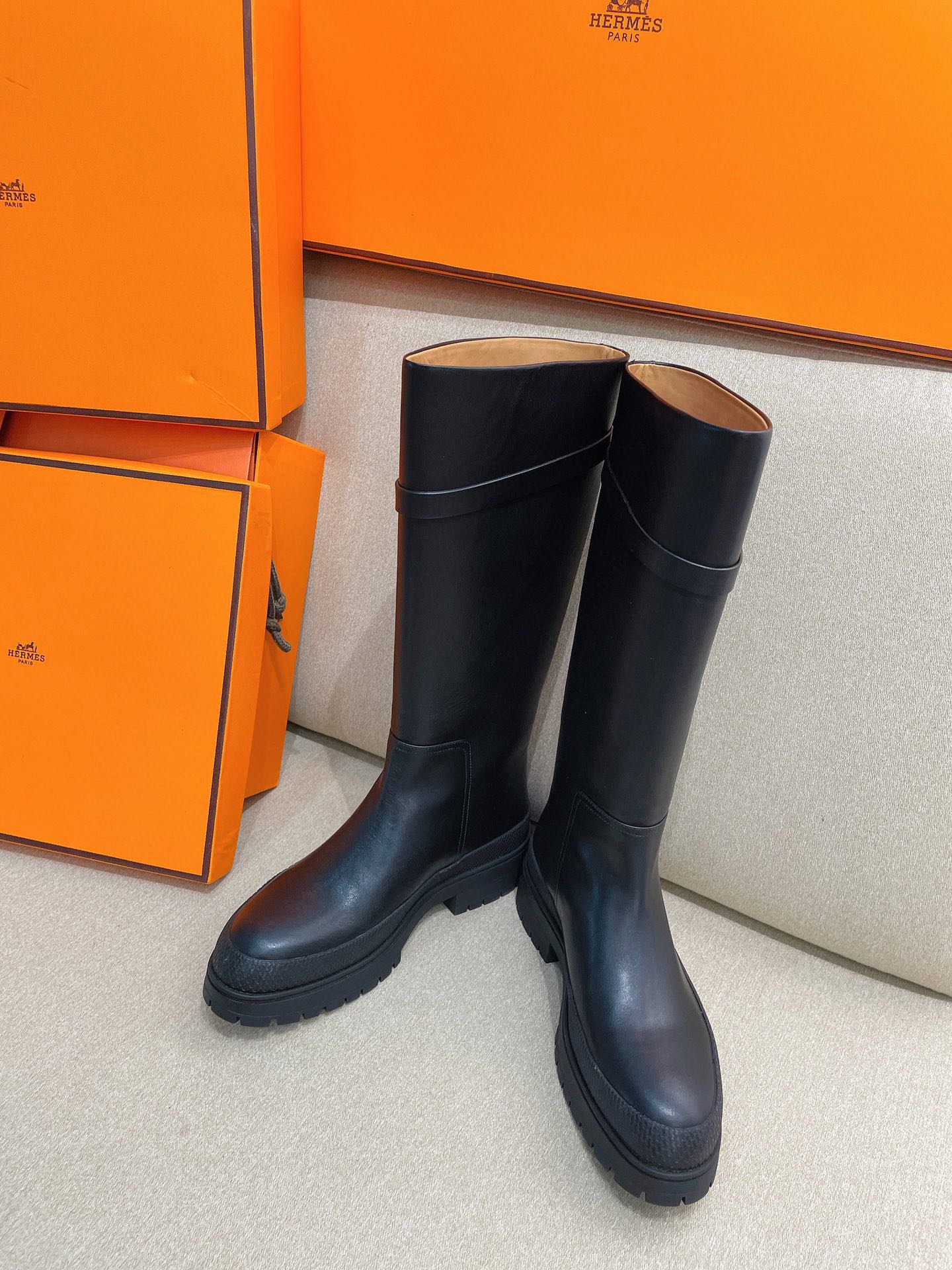 Luxury Shoes - Top QualityS - 572
