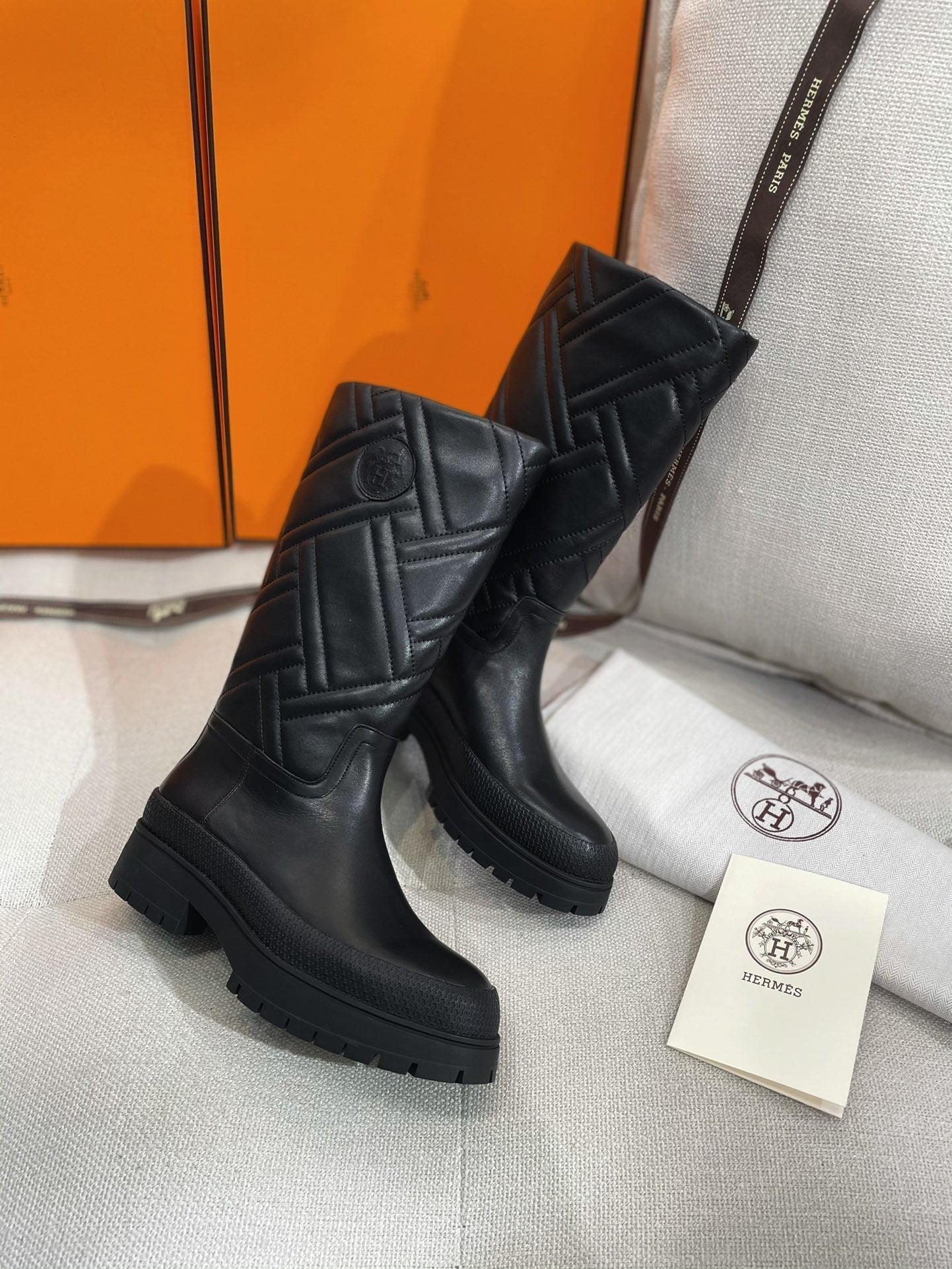 Luxury Shoes - Top QualityS - 570