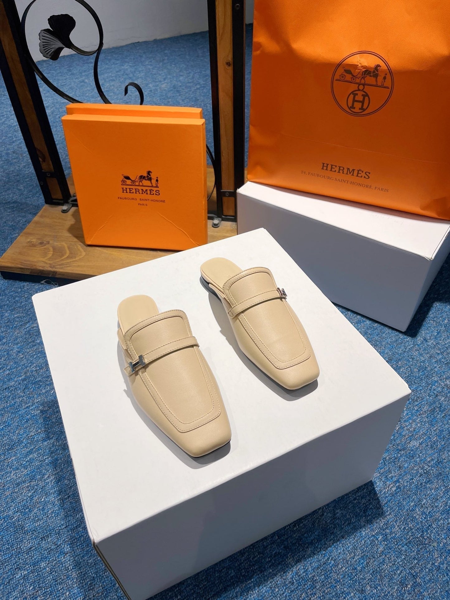 Luxury Shoes - Top QualityS - 331