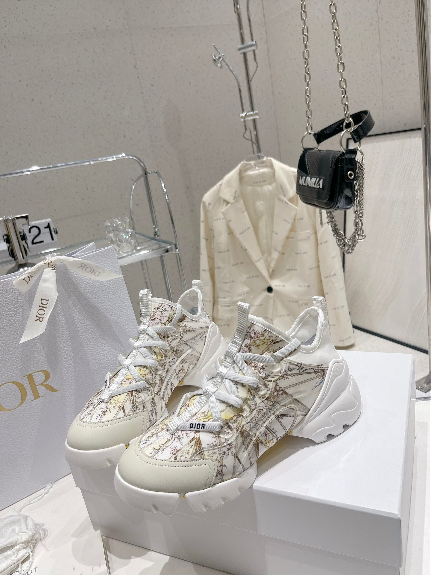 Luxury Shoes - Top QualityR - 590