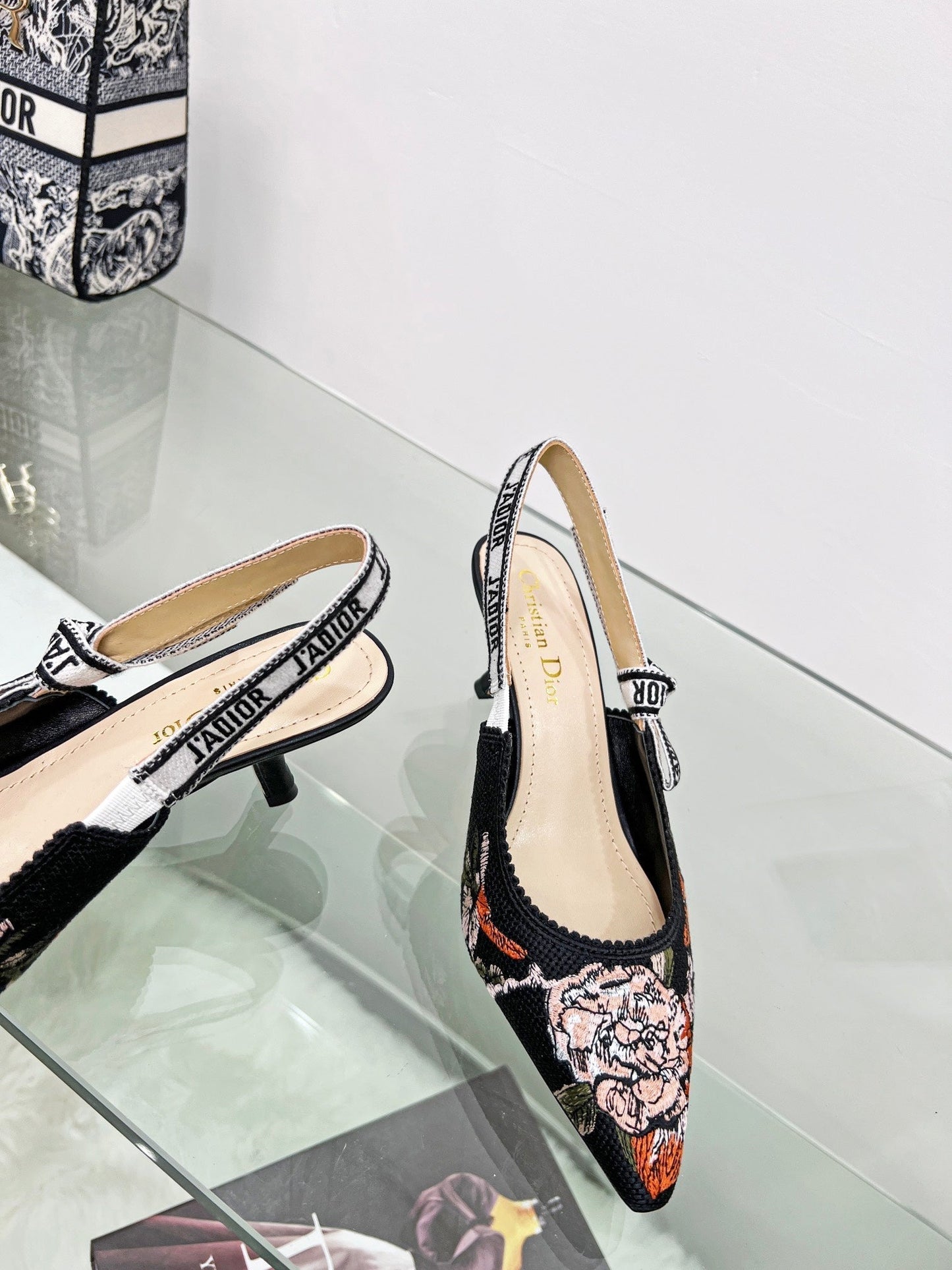 Luxury Shoes - Top QualityR - 423