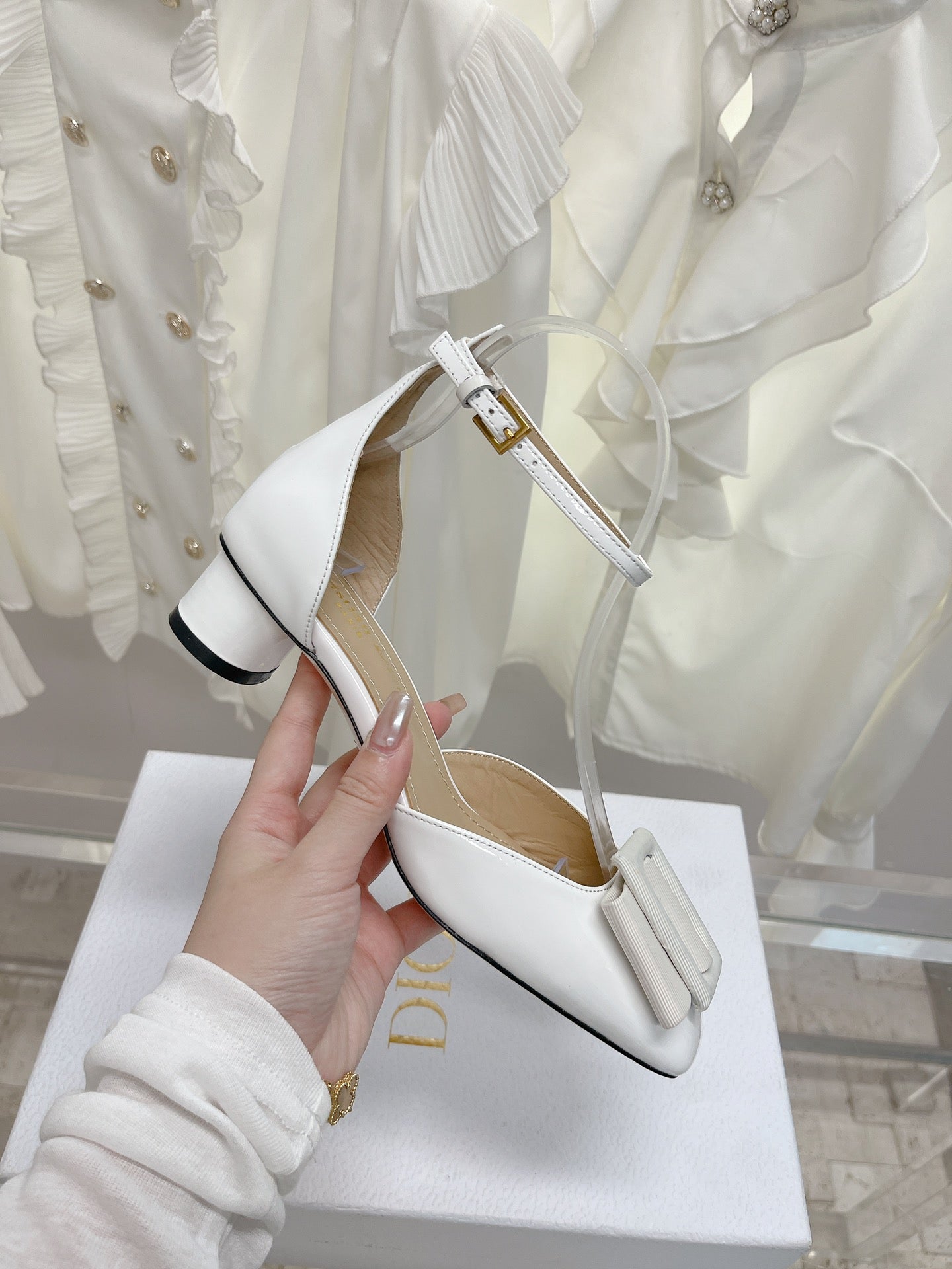 Luxury Shoes - Top QualityR - 411