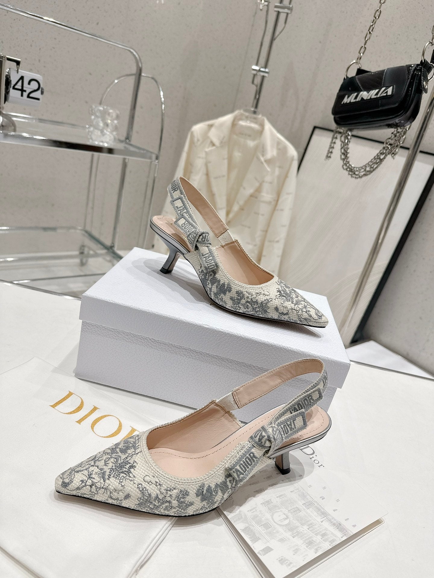 Luxury Shoes - Top QualityR - 438