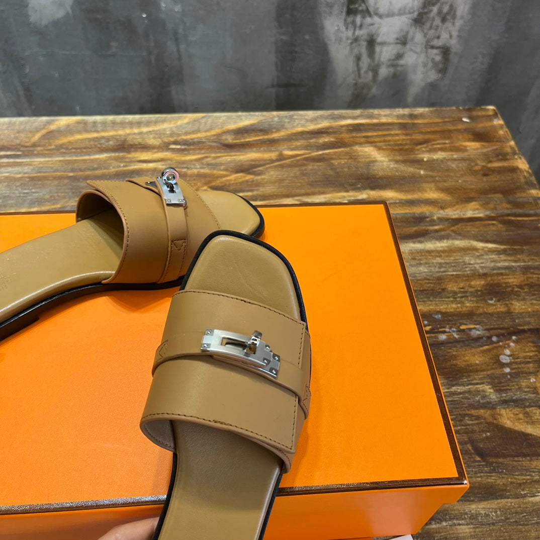 Luxury Shoes - Top QualityS - 300