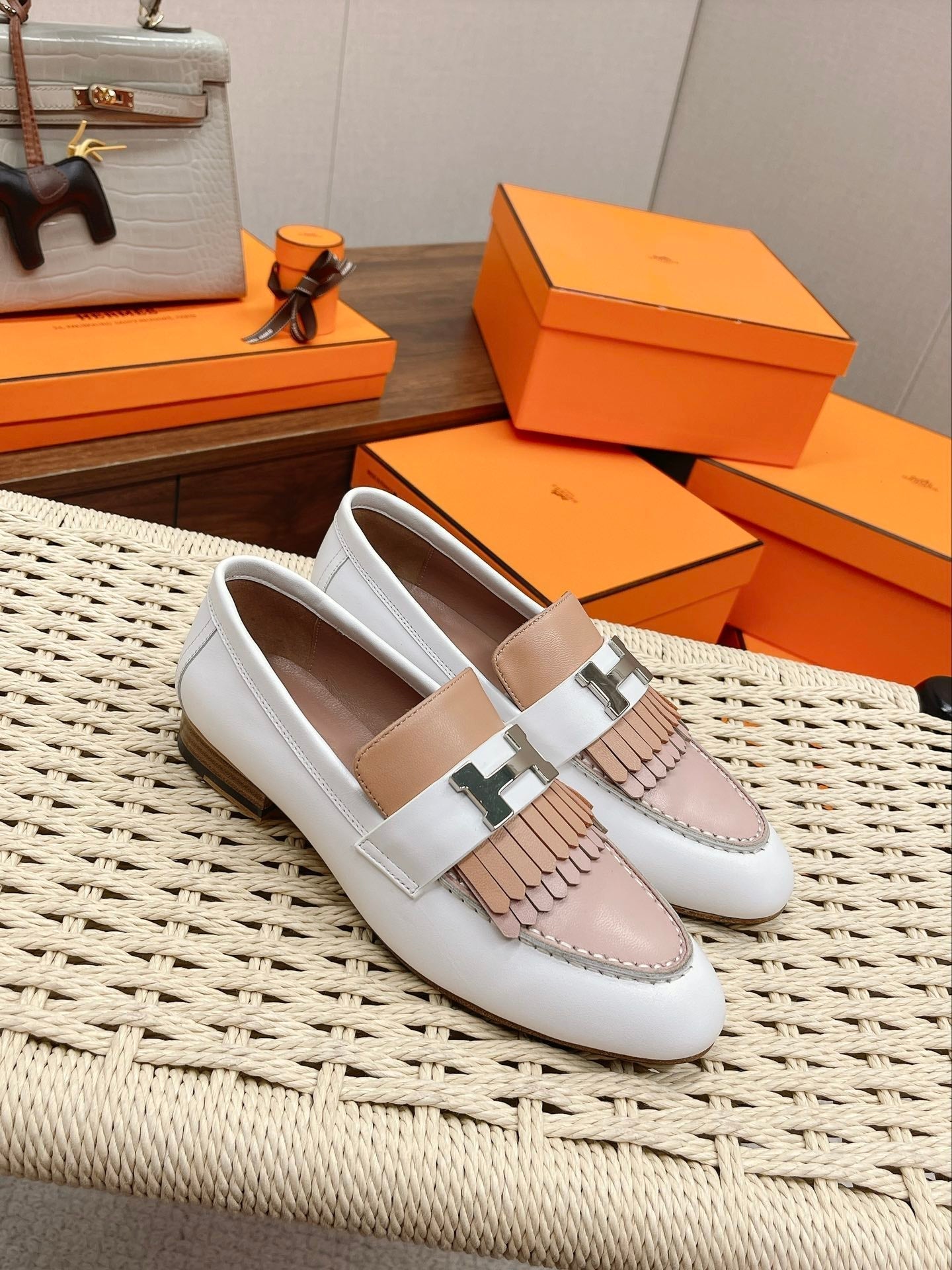 Luxury Shoes - Top QualityS - 140