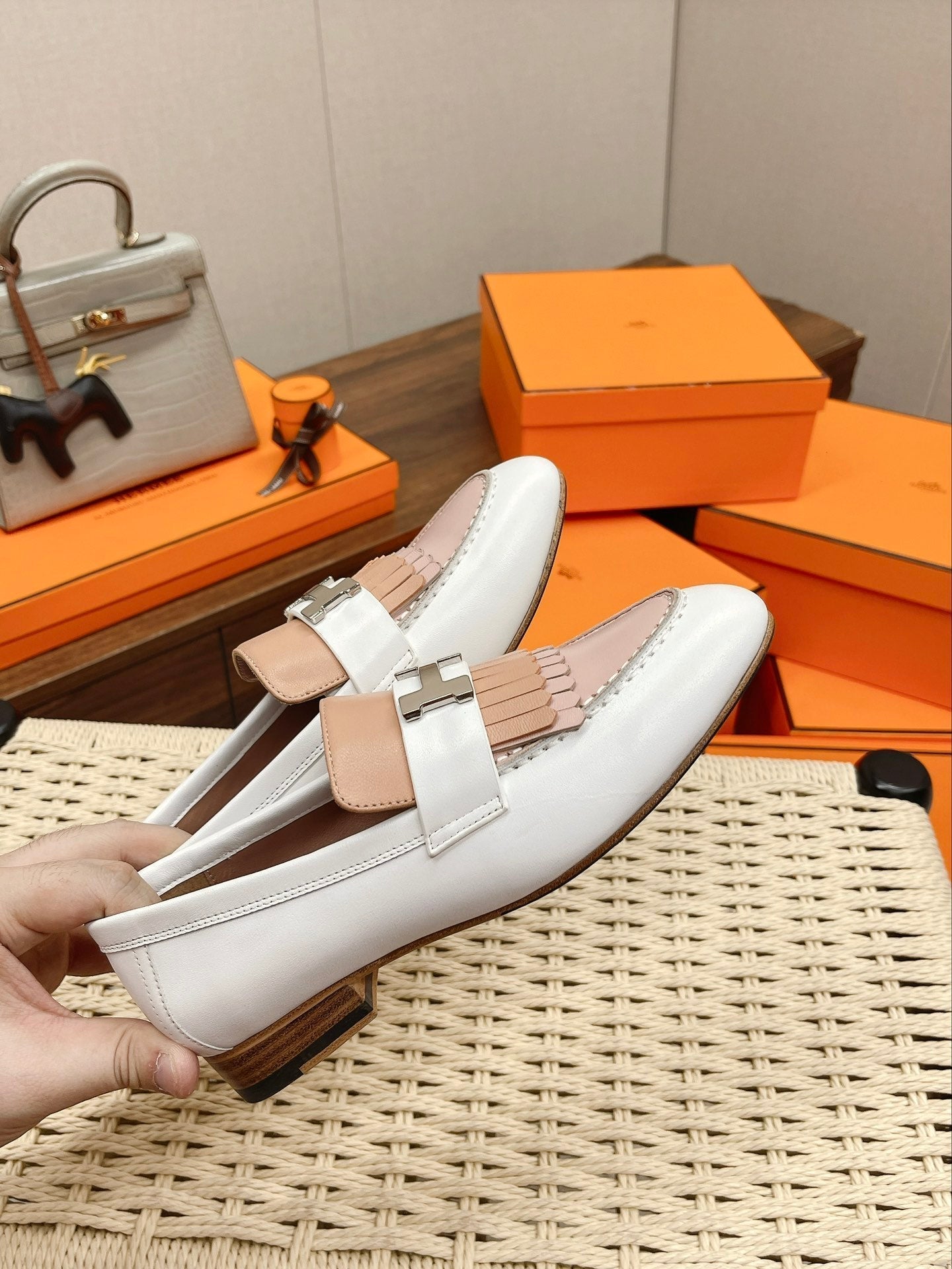 Luxury Shoes - Top QualityS - 140