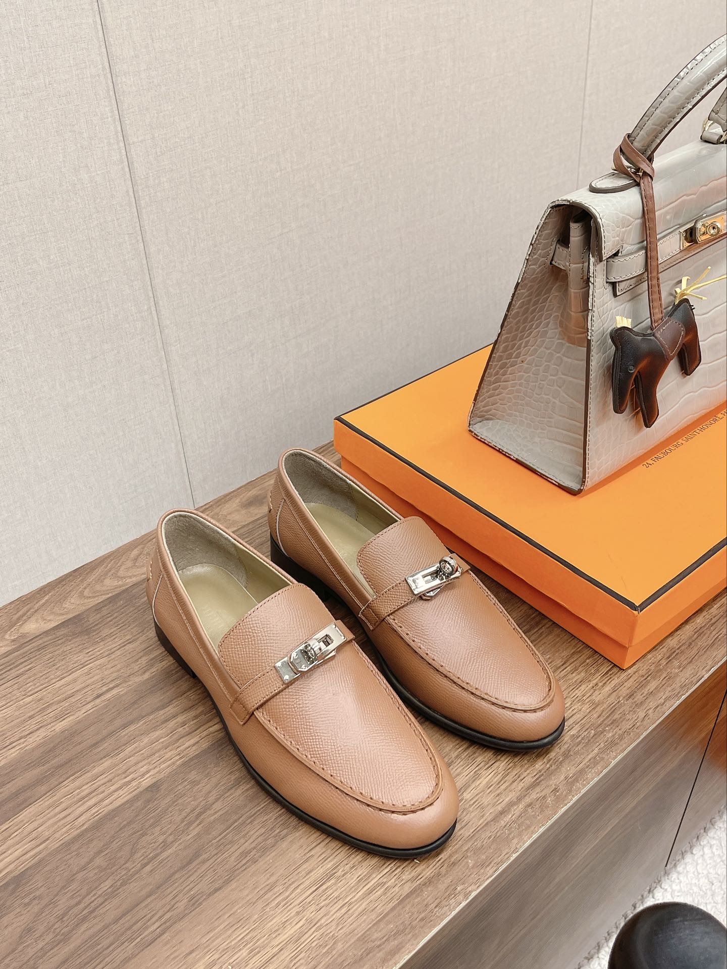 Luxury Shoes - Top QualityS - 132